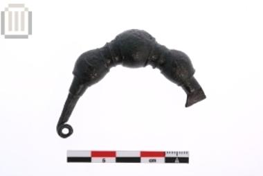 Bronze bow fibula