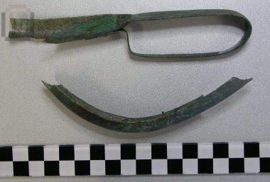 Bronze strigil