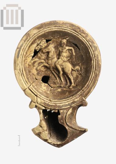 Πήλινος λύχνος από τη Μαζαρακιά