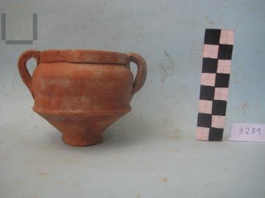 Kantharoid cup
