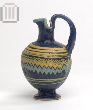 Γυάλινη τριφυλλόστομη οινοχοΐσκη