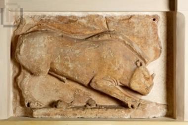 Sculpted decoration from the poros frieze of the Threasury of the Sikionians