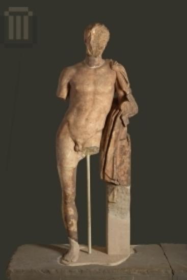 Άγαλμα του Σίσυφου Β' από το οικογενειακό ανάθημα του Δαόχου