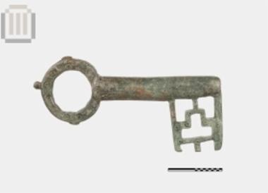 Bronze key from Doliani