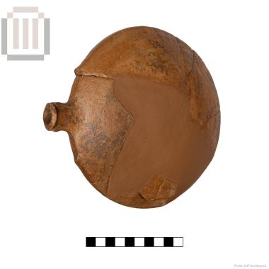 Πήλινο αγγείο με φακοειδές σώμα (φλασκί ή θερμοφόρα) από την Ελέα