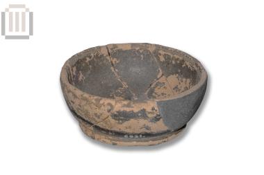 Black-glazed napf