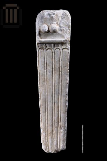 Table support with relief decoration