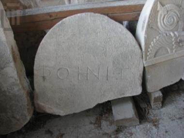 Επιτύμβια στήλη