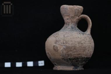Black-glazed lekythos