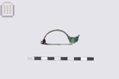 Χάλκινη τοξωτή πόρπη από το οικόπεδο του Αρχαιολογικού Μουσείου Ηγουμενίτσας
