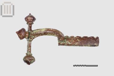 Χάλκινη σταυρόσχημη πόρπη από το Ζερβοχώρι