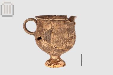 Clay black glazed kantharos Mavromati, Sagiada