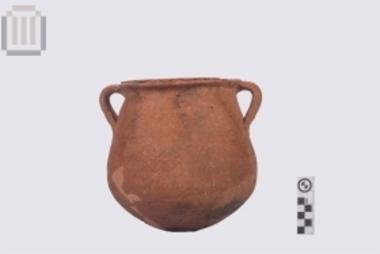 Πήλινο δίωτο χυτροειδές αγγείο από το οικόπεδο του Αρχαιολογικού Μουσείου Ηγουμενίτσας