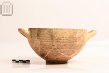 Κορινθιακός γεωμετρικός σκύφος