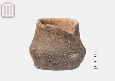 Πήλινο μικκύλο αγγείο από την Ελέα