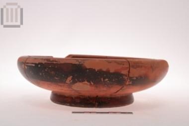 Μελαμβαφής άωτος σκύφος