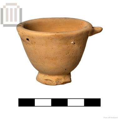 Πήλινο μικκύλο αγγείο από την Κυρά Παναγιά