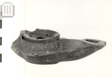 Clay lamp from Kephalochori