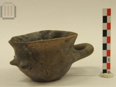 Μόνωτο κυαθοειδές αγγείο