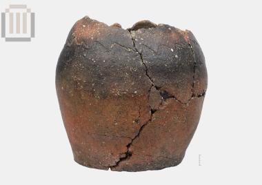 Πήλινο χυτροειδές αγγείο από την Κορύτιανη