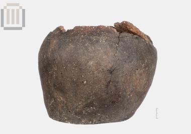 Πήλινο χυτροειδές αγγείο από την Κορύτιανη