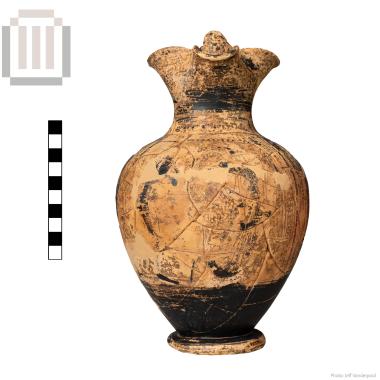 Clay trefoil-mouthed jug with black-figure decoration, from Mastilitsa