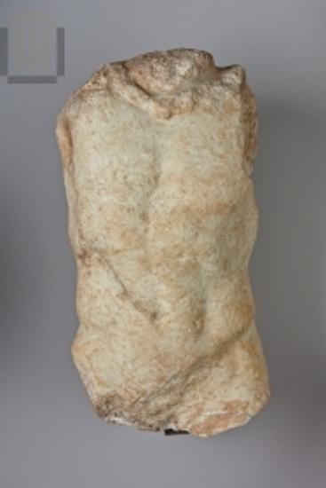 Μαρμάρινος κορμός γυμνής ανδρικής μορφής