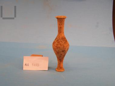 Μυροδοχείο ατρακτόσχημο από την Νοτιοδυτική Νεκρόπολη της Αμβρακίας