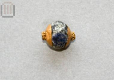 Gold-mounted  seal-stone