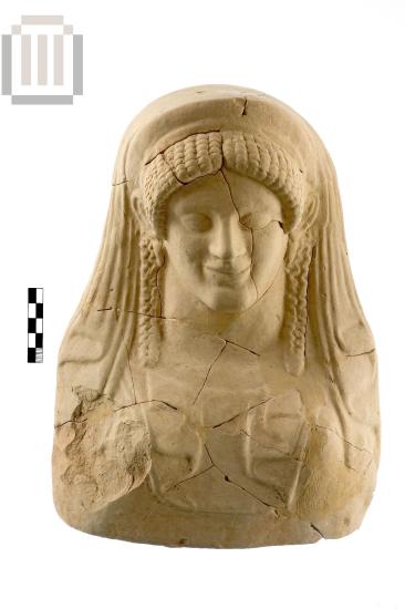 Πήλινη προτομή γυναικείας μορφής