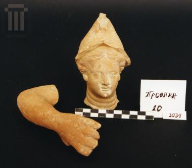 Πήλινο ειδώλιο Αθηνάς