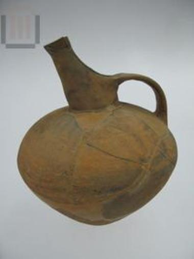 Πήλινη ραμφόστομη πρόχους