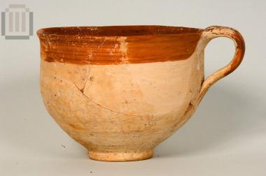 Clay bowl-shape kyathos