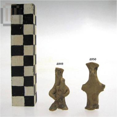 Δύο μικρά πήλινα ειδώλια