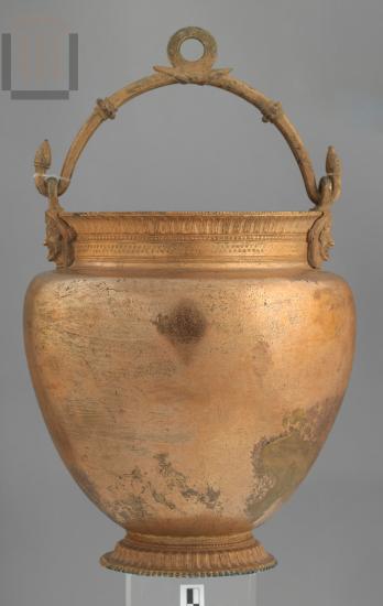 Bronze krater-situla