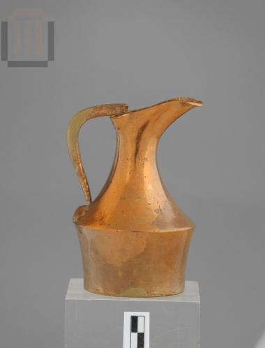 Χάλκινη ραμφόστομη οινοχόη