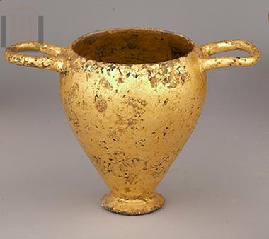 Attic golded black glaze kotyle