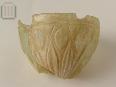 Γυάλινος ημίτομος σκύφος