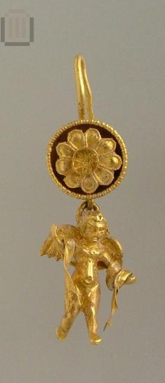 Gold earring with Eros suspended from an eight petalled rosette