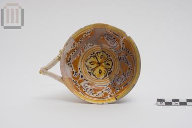 Μόνωτη κούπα