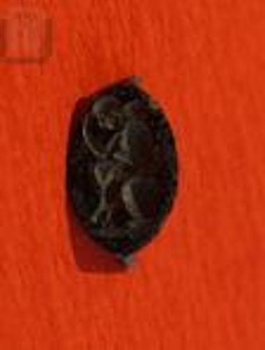 Χάλκινο δακτυλίδι με σφενδόνη