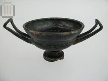 Black-glazed eleian schale