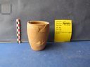Mug shaped handleless vase