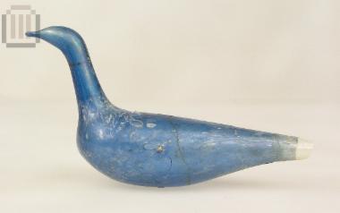 Glass bird-shaped vessel