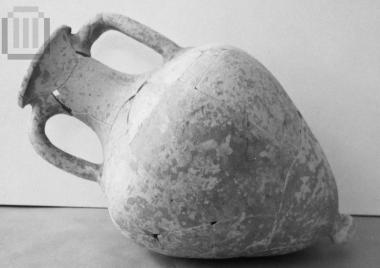 Amphora with a pointed base
