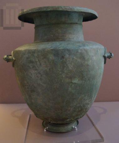 Χάλκινη υδρία