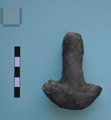 Anchor-shaped figurine