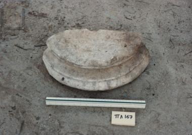 Ιωνική βάση κίονα