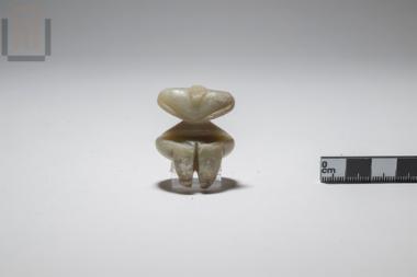 Steatopygous figurine