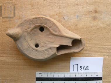 One-handled almond-shaped lamp